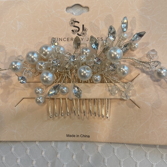 Hair comb with pearls and “diamond” crystals with silver color NEW, bendable - Picture 7 of 10